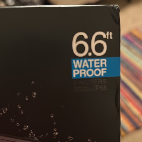 Catalyst iPad Pro waterproof case - BNIB - Picture 3 of 8